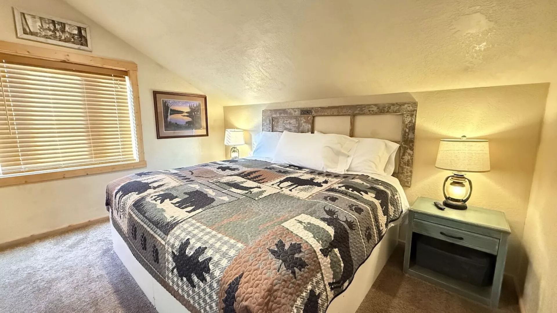Welcome to this cozy bedroom located upstairs.