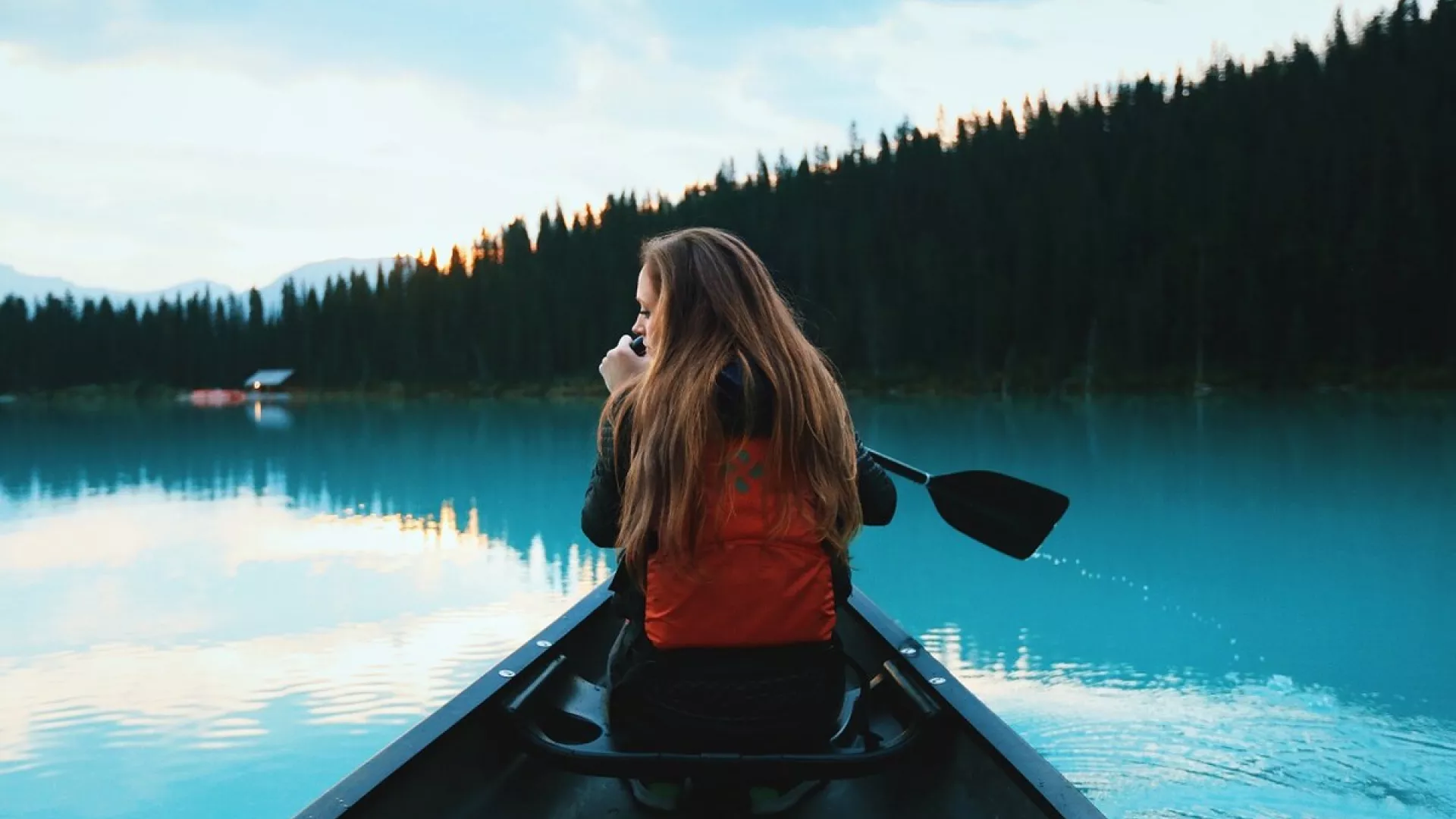 The reservoir is only a 10 minute drive from the cabin.