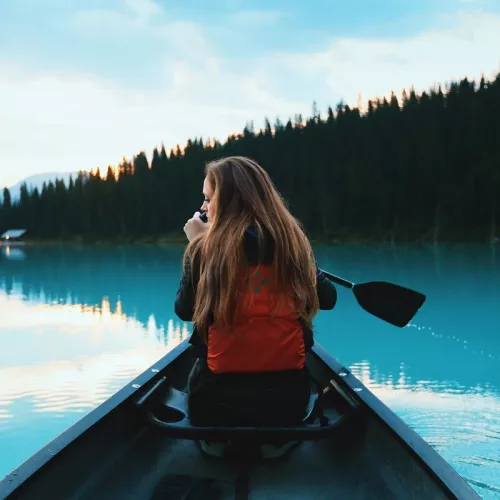 The reservoir is only a 10 minute drive from the cabin.
