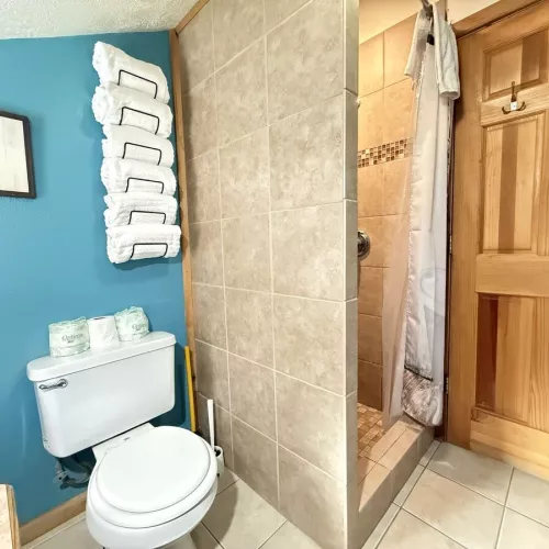 Fresh clean body, face, and hand towels are provided to you during your stay.