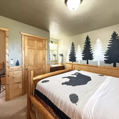 Sink and hand towel is available in the room.